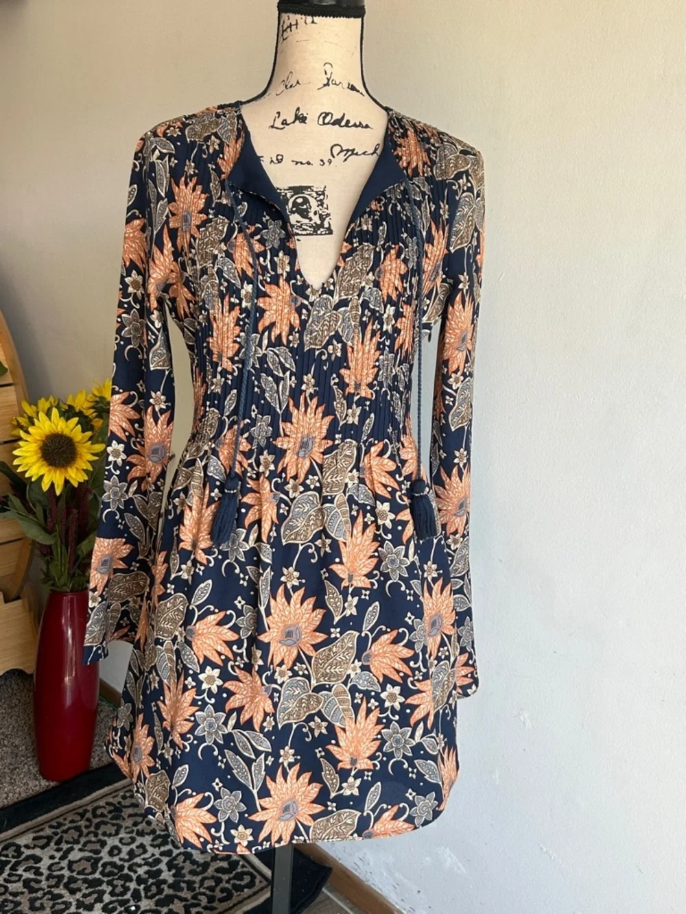 Tularosa Audrey Himalayan Floral Print Boho Navy Dress Size Small